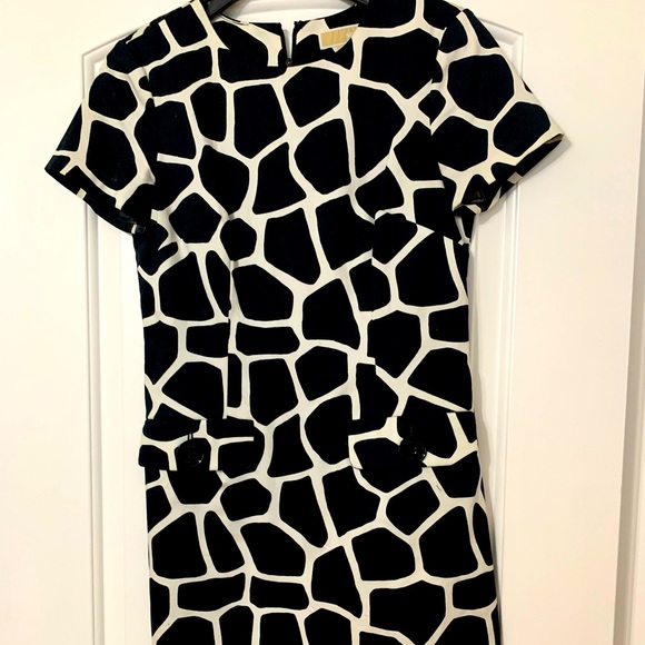 Size 2 Michael Kors giraffe print shift dress - Picture 1 of 5